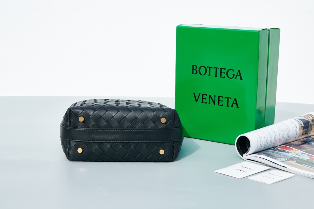 Bottega Veneta Hobo Bags